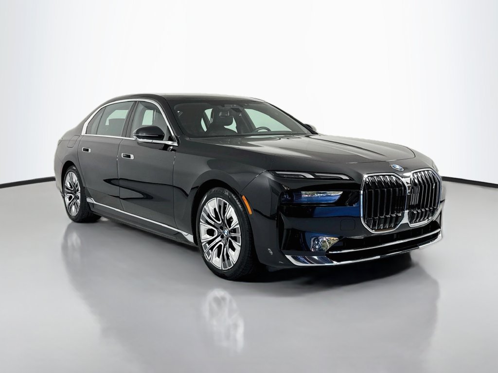 Used 2023 BMW i7 xDrive60 AWD/4WD image 4