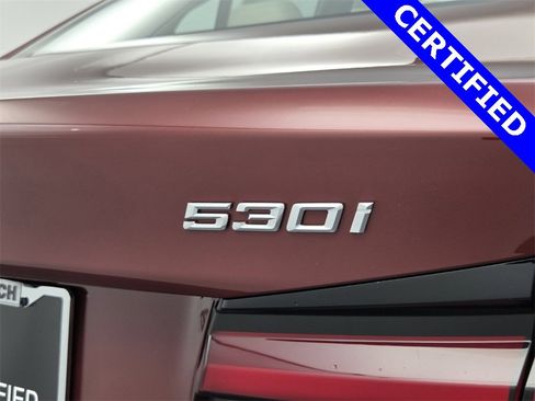Certified 2023 BMW 530i w/ Premium Package image 24