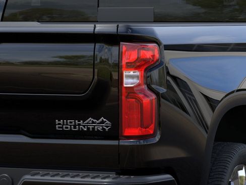 New 2026 Chevrolet Silverado 1500 High Country AWD/4WD image 35