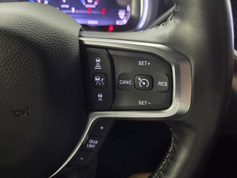 Used 2024 RAM 2500 Laramie w/ Safety Group AWD/4WD image 17