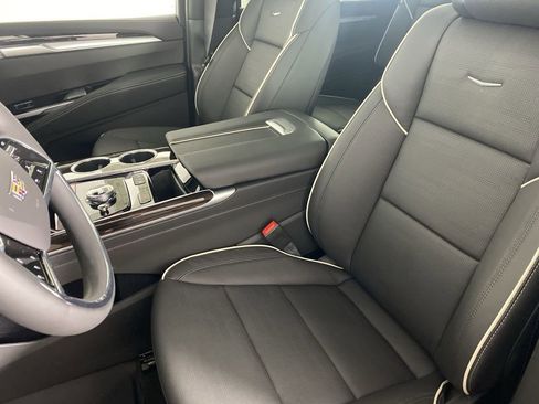 New 2025 Cadillac Escalade Premium Luxury w/ LPO, Radiant Package image 20