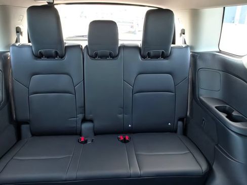 New 2026 Nissan Pathfinder SL FWD image 21