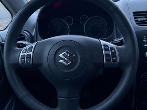 Used 2012 Suzuki SX4 AWD Hatchback image 13