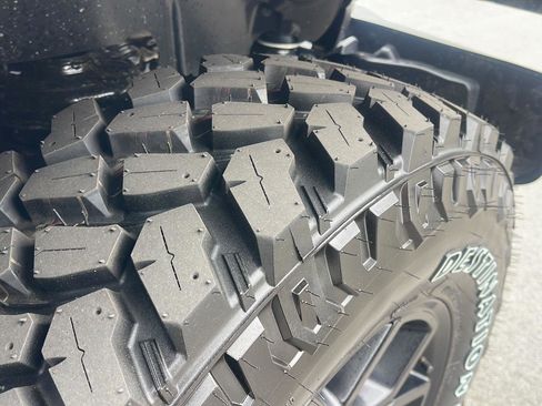 New 2026 Jeep Gladiator Willys AWD/4WD image 10