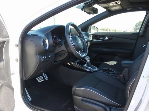 Used 2024 Kia Forte GT-Line w/ GT-Line Premium Package FWD image 11