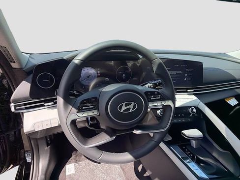 New 2026 Hyundai Elantra Limited image 11