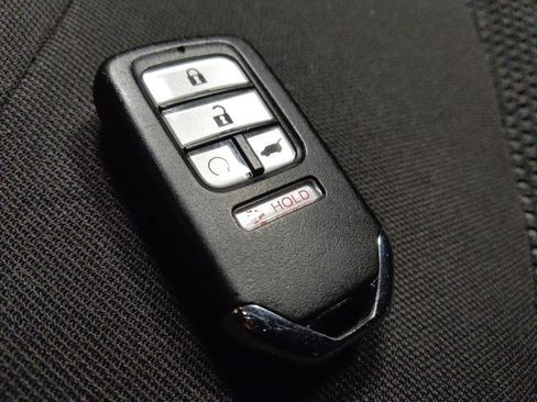 Used 2021 Jeep Cherokee Latitude image 32