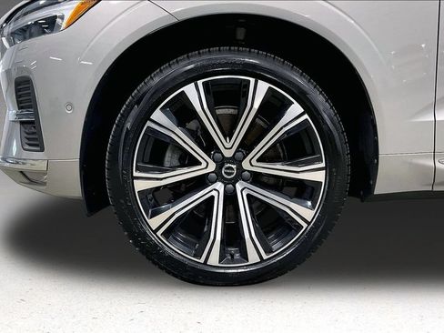 Used 2023 Volvo XC60 B6 Ultimate w/ Climate Package AWD/4WD image 35