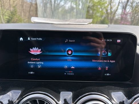 Used 2022 Mercedes-Benz GLA 250 4MATIC image 18