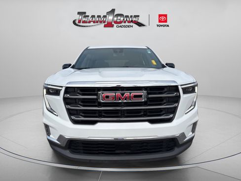 Used 2024 GMC Acadia Elevation image 41