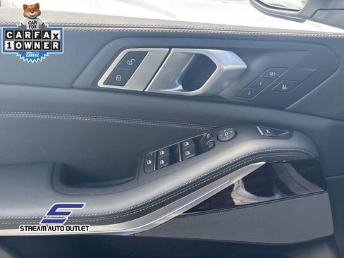 Used 2025 BMW X5 xDrive50e image 28