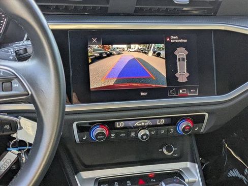 Used 2022 Audi Q3 2.0T Premium w/ Convenience Package image 10