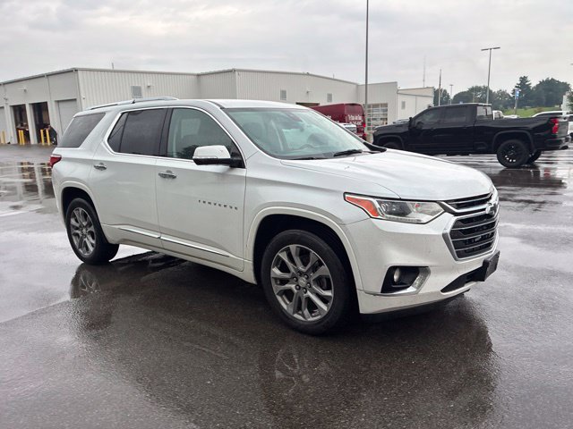 Used 2019 Chevrolet Traverse Premier w/ Driver Confidence II Package FWD image 6
