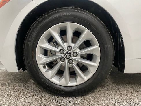 Used 2022 Toyota Corolla LE w/ LE Convenience Package image 27
