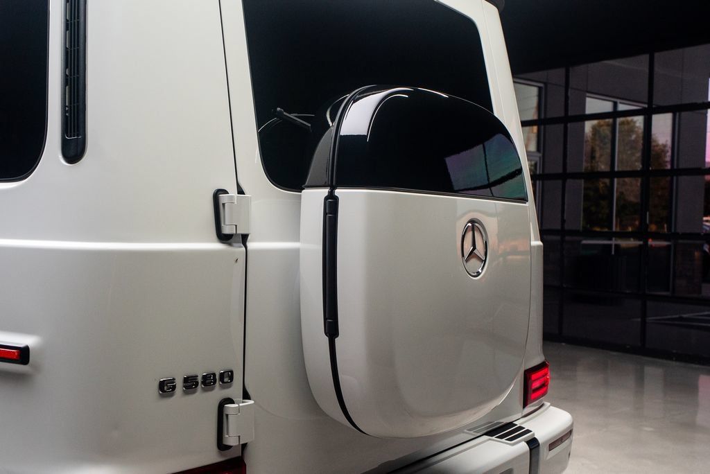 Used 2025 Mercedes-Benz G 580 w/ EQ Technology image 26