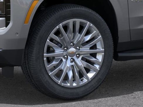 New 2026 Chevrolet Suburban Premier RWD image 47