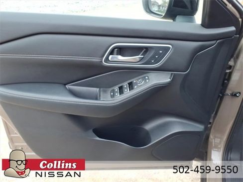 Certified 2024 Nissan Rogue Platinum image 16