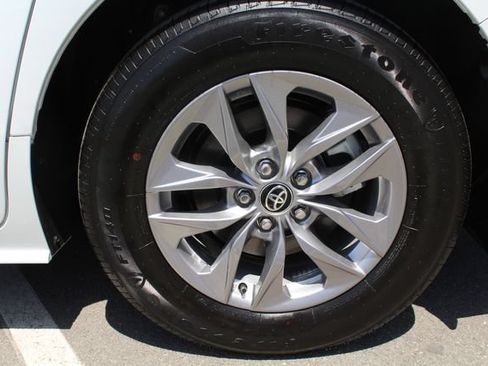 Certified 2026 Toyota Sienna XLE FWD image 62
