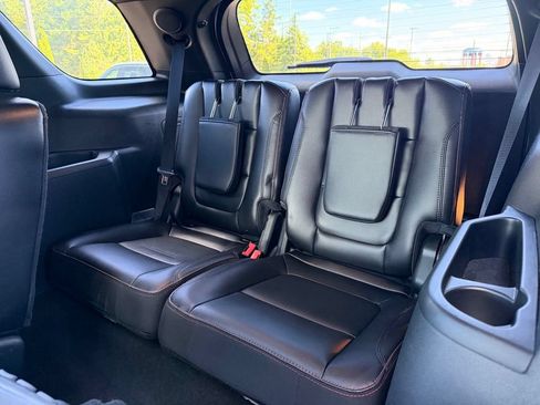 Used 2019 Ford Explorer Sport w/ Equipment Group 401A AWD/4WD image 17