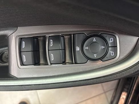 Used 2025 Chevrolet Malibu LT FWD image 19