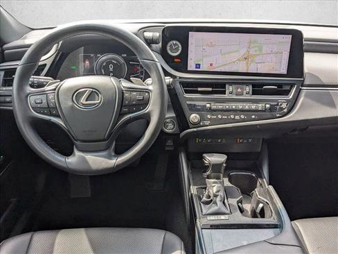 Used 2024 Lexus ES 300h w/ Premium Package image 18