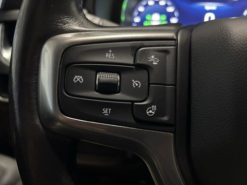 Used 2023 Chevrolet Suburban Z71 w/ Luxury Package image 17