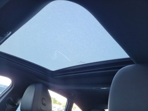 Used 2024 BMW i4 xDrive40i image 17