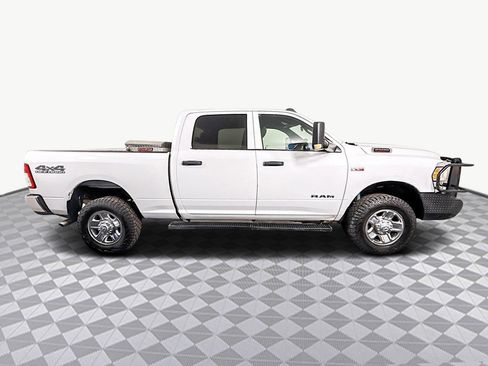 Used 2022 RAM 2500 Tradesman w/ Chrome Appearance Group image 11