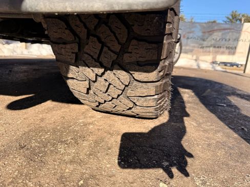 Used 2019 RAM 1500 Laramie image 43