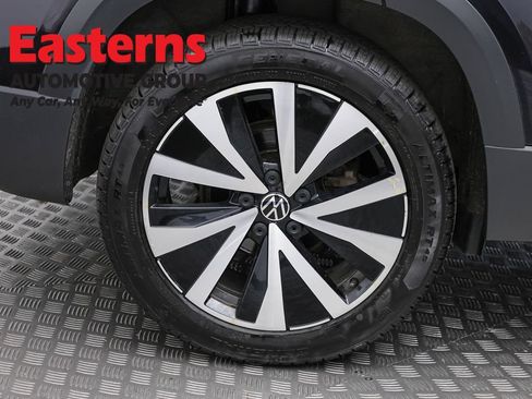 Used 2022 Volkswagen Taos SE AWD/4WD image 27