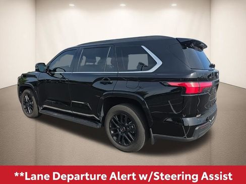 Used 2024 Toyota Sequoia SR5 w/ SR5 Premium Package AWD/4WD image 11