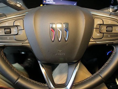 Used 2025 Buick Encore GX Preferred image 19
