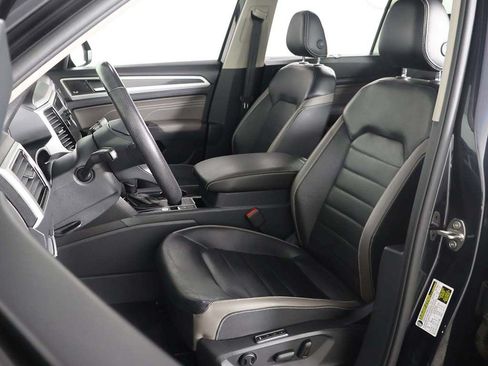Used 2023 Volkswagen Atlas SEL Premium AWD/4WD image 33