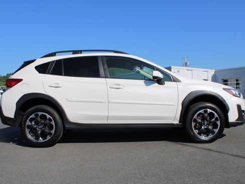 Used 2023 Subaru Crosstrek 2.0i Premium AWD/4WD image 5