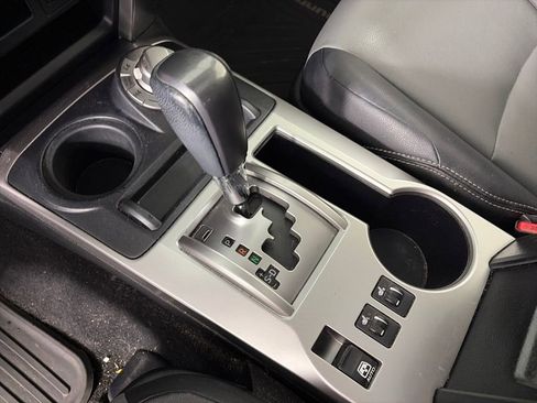 Used 2016 Toyota 4Runner SR5 Premium image 23