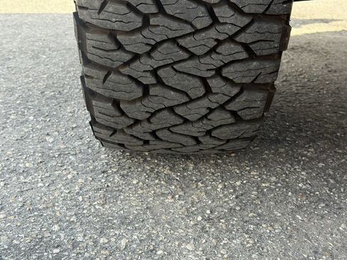 Used 2024 Toyota Tundra Limited image 42