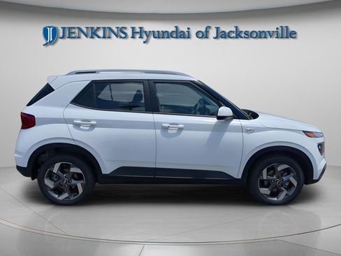 New 2025 Hyundai Venue SEL image 6