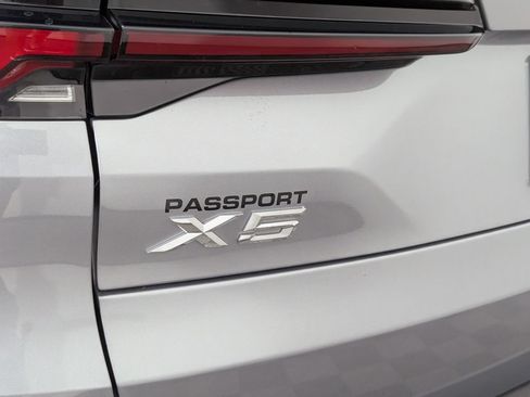 Used 2024 BMW X5 xDrive40i w/ Premium Package AWD/4WD image 13