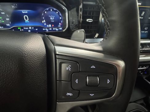 Used 2025 Chevrolet Silverado 1500 LT AWD/4WD image 29