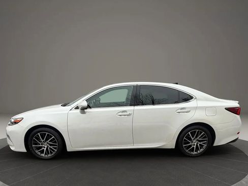 Used 2018 Lexus ES 350 w/ Luxury Package w/Wood Trim FWD image 8