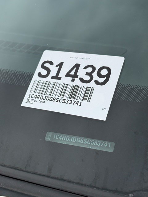 Used 2025 Dodge Durango GT AWD/4WD image 33