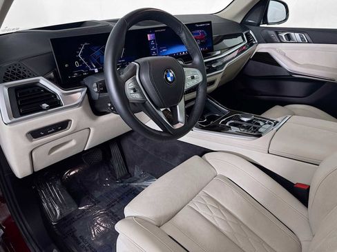 Used 2025 BMW X7 xDrive40i image 18
