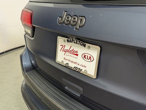 Used 2019 Jeep Grand Cherokee High Altitude RWD image 7