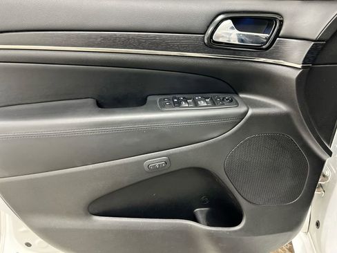 Used 2021 Jeep Grand Cherokee High Altitude AWD/4WD image 22
