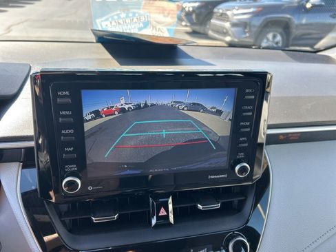 Used 2022 Toyota Corolla SE image 11