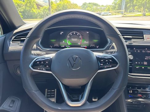 Used 2024 Volkswagen Tiguan SE R-Line FWD image 16
