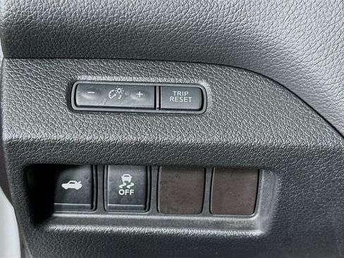 Used 2016 Nissan Altima 2.5 SV w/ Convenience Package image 17