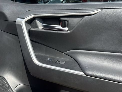 Used 2023 Toyota RAV4 XLE Premium FWD image 28