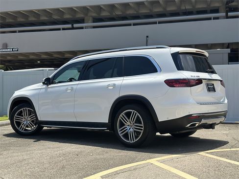 Used 2024 Mercedes-Benz GLS 450 4MATIC image 20