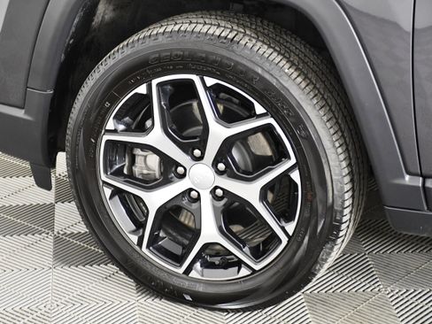 Used 2024 Jeep Compass Limited image 52